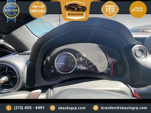 Used 2023 Lexus IS 300 w/ Comfort Package RWD image 13