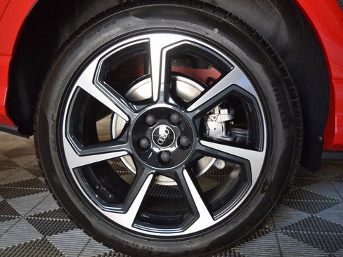 New 2025 Audi Q3 2.0T Premium Plus image 15