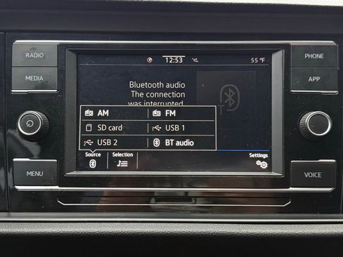 Used 2021 Volkswagen Jetta S image 27