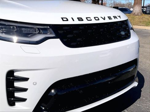 New 2026 Land Rover Discovery Dynamic SE image 34