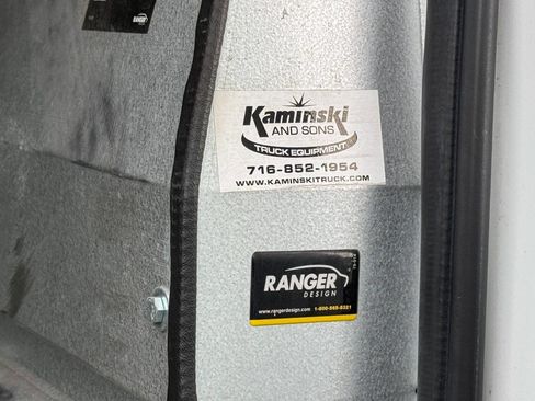 Used 2018 Chevrolet Express 2500 w/ Driver Convenience Package image 16