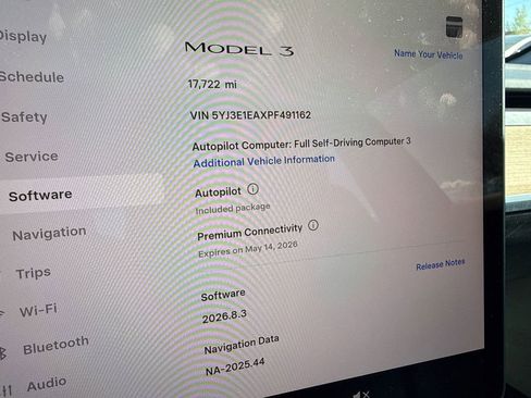 Used 2023 Tesla Model 3 Standard Range image 5