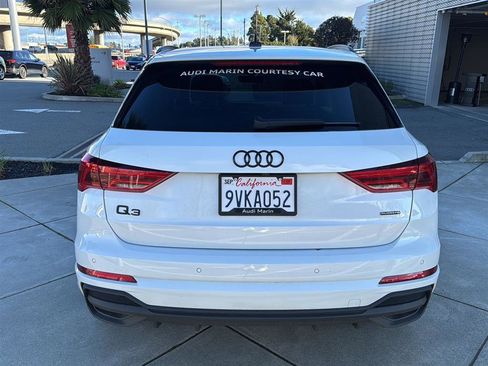 Used 2025 Audi Q3 2.0T Premium w/ Convenience Package image 7