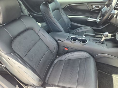 Used 2025 Ford Mustang GT Premium w/ GT Performance Package RWD image 11
