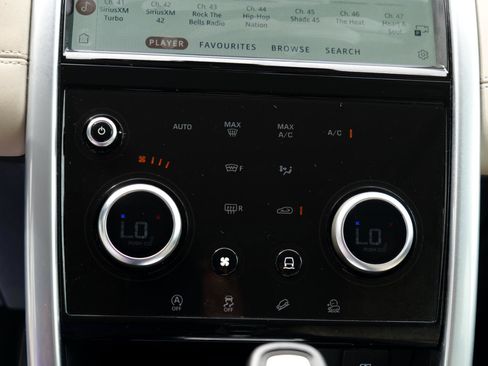 Used 2021 Land Rover Discovery Sport S image 30