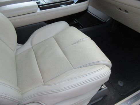 Used 2021 Lincoln Navigator Reserve w/ Luxury Package AWD/4WD image 22