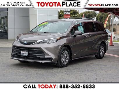 Used 2021 Toyota Sienna LE