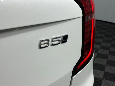 Used 2025 Volvo XC90 B5 Core w/ Protection Package Premier image 13