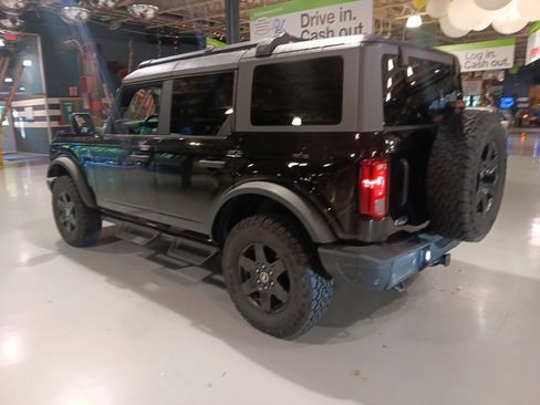 Used 2023 Ford Bronco Black Diamond AWD/4WD image 17