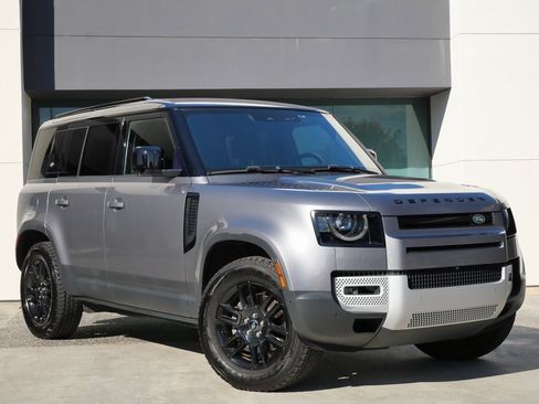 Used 2022 Land Rover Defender 110 S image 1