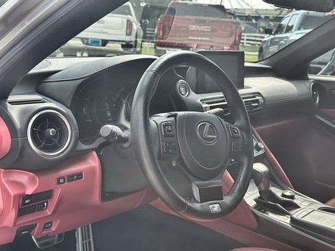 Used 2022 Lexus IS 350 F Sport RWD image 10
