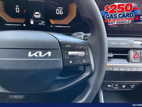 Used 2025 Kia K4 FWD image 18