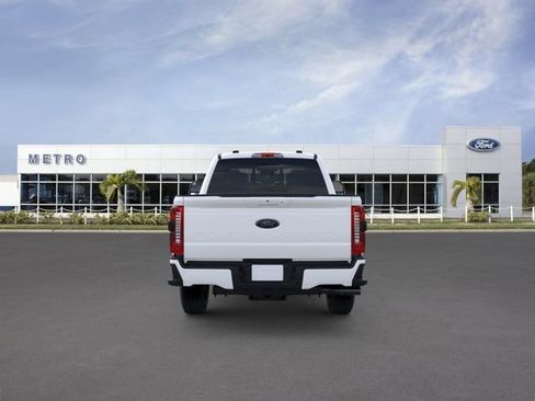 New 2026 Ford F250 Lariat w/ Black Appearance Package AWD/4WD image 5