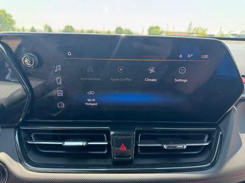 Used 2025 Chevrolet TrailBlazer RS w/ Convenience Package FWD image 15