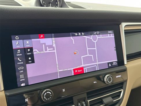 Certified 2023 Porsche Macan S AWD/4WD image 22