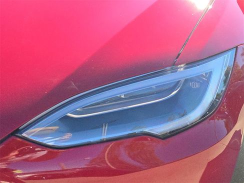 Used 2018 Tesla Model S 75D image 36