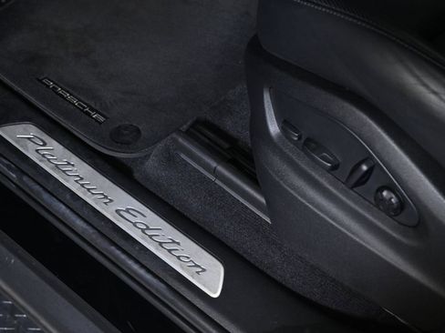 Certified 2023 Porsche Cayenne Platinum Edition AWD/4WD image 22