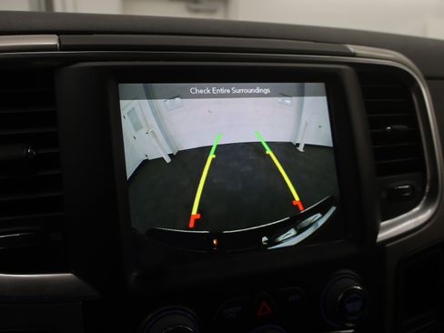 Used 2019 RAM 1500 Big Horn image 16