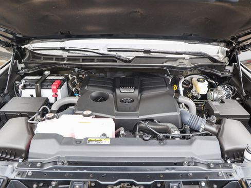 Used 2025 Toyota Tundra 1794 Edition w/ TRD Off-Road Package image 19