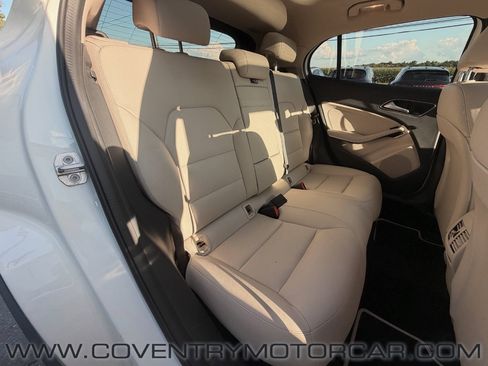 Used 2018 Mercedes-Benz GLA 250 4MATIC image 37
