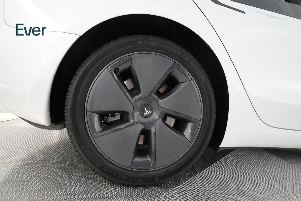 Used 2023 Tesla Model 3 Standard Range RWD image 21