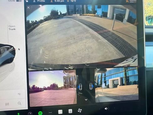 Used 2023 Tesla Model 3 Standard Range image 16