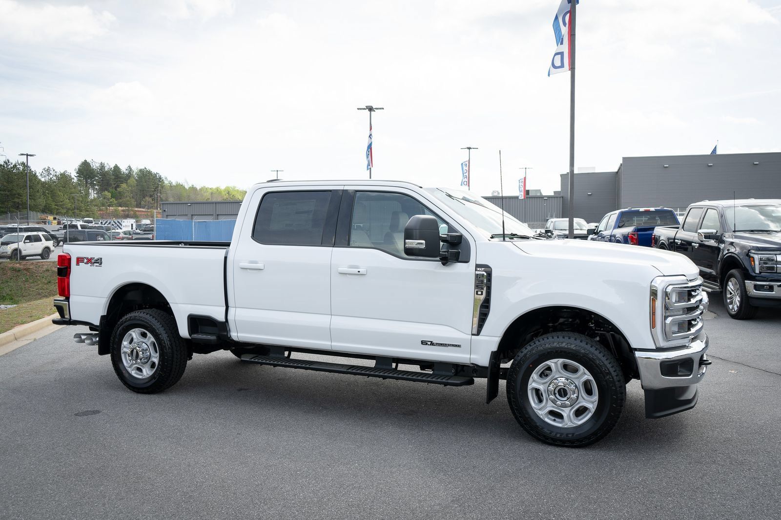 New 2026 Ford F350 XLT w/ XLT Premium Package AWD/4WD image 12