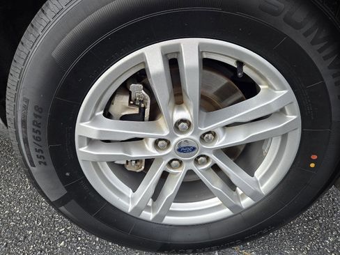Used 2020 Ford Explorer XLT RWD image 39