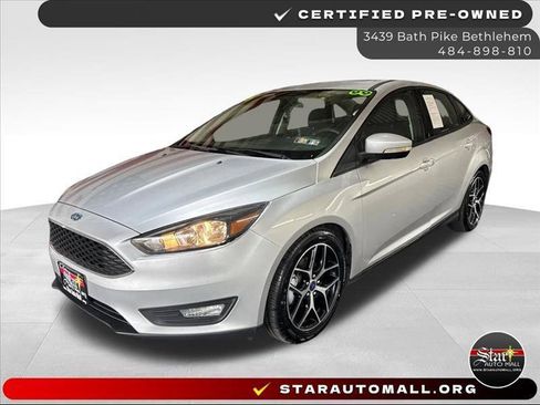 Used 2018 Ford Focus SEL FWD image 1