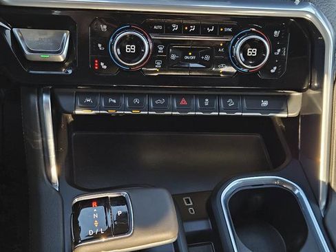 Used 2023 GMC Sierra 1500 Denali w/ Technology Package image 15