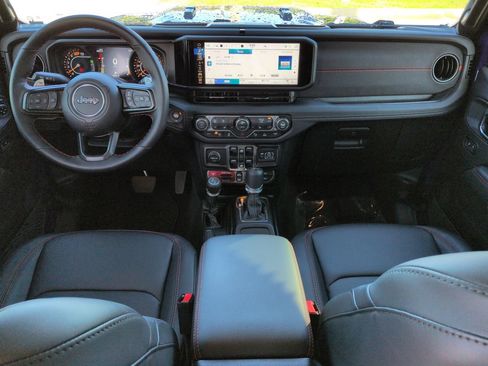 Used 2026 Jeep Wrangler Unlimited Rubicon 392 w/ Quick Order Package 27X Moab AWD/4WD image 15