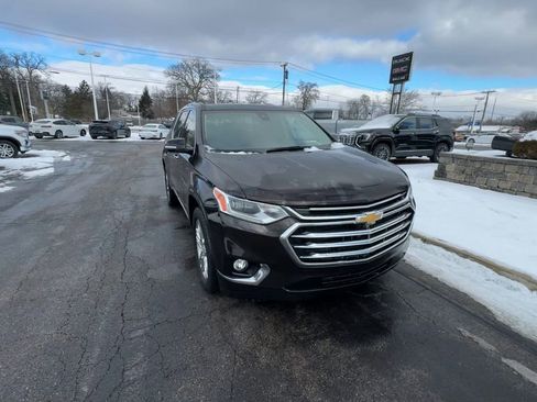Certified 2018 Chevrolet Traverse High Country image 2