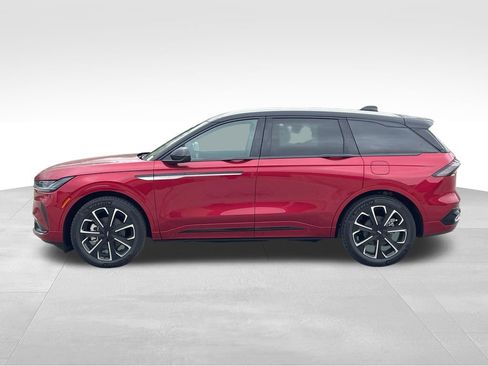 New 2026 Lincoln Nautilus Reserve AWD/4WD image 2
