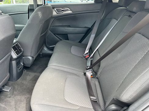 Used 2026 Kia Sportage LX FWD image 15