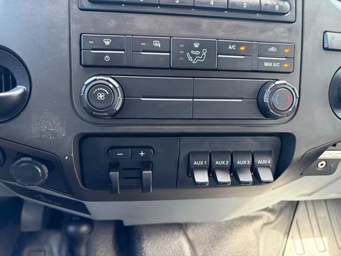 Used 2016 Ford F350 XL w/ Power Equipment Group AWD/4WD image 32
