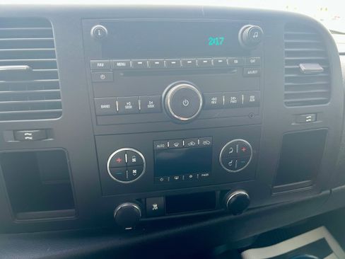 Used 2011 GMC Sierra 1500 SLE w/ Power Tech Package RWD image 18