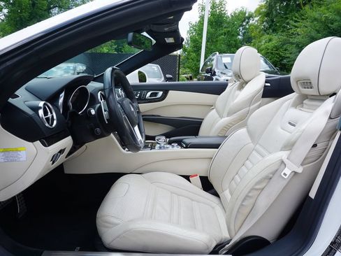 Used 2014 Mercedes-Benz SL 63 AMG image 14