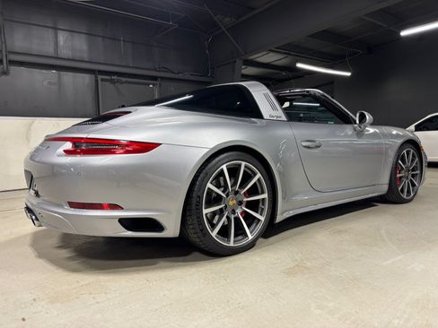 Used 2019 Porsche 911 Targa 4S AWD/4WD image 4