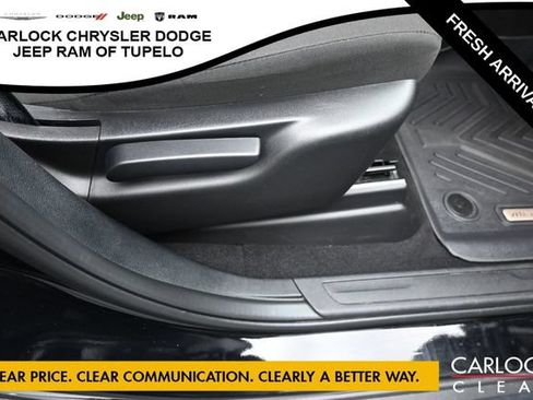 Used 2020 Jeep Grand Cherokee Laredo AWD/4WD image 36