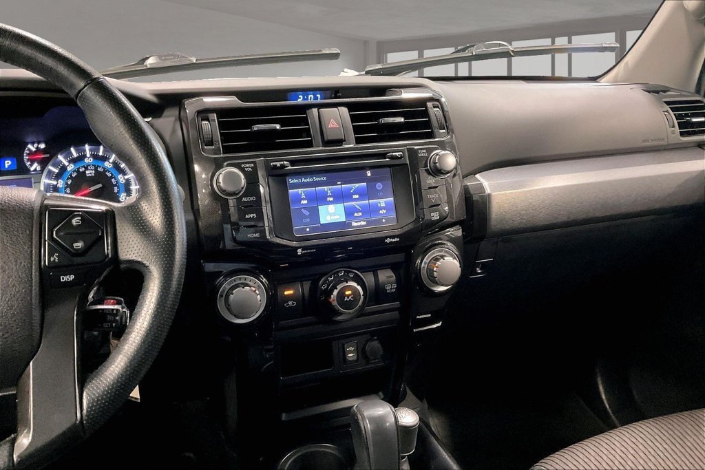 Used 2015 Toyota 4Runner Trail AWD/4WD image 10