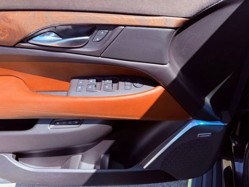 Used 2016 Cadillac Escalade Premium AWD/4WD image 23