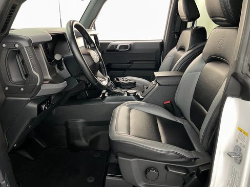 Used 2024 Ford Bronco Big Bend image 7