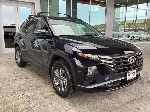 Used 2023 Hyundai Tucson Blue image 2