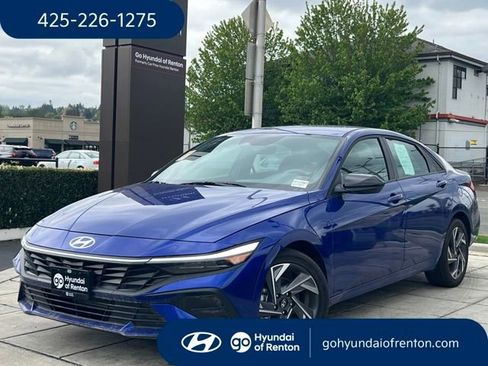 Certified 2025 Hyundai Elantra Sport FWD image 1