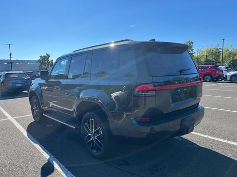 New 2026 Lexus GX 550 w/ Accessory Package (2T) AWD/4WD image 2