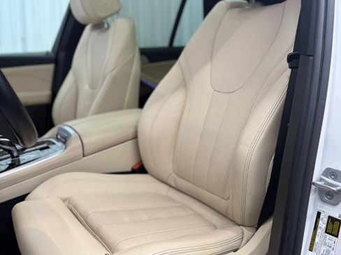 Used 2021 BMW X5 xDrive40i w/ Premium Package AWD/4WD image 12