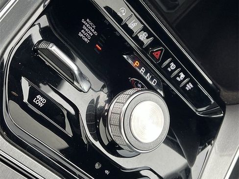 Used 2022 Jeep Wagoneer Series III image 19