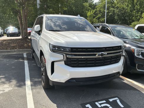Used 2022 Chevrolet Tahoe RST w/ Luxury Package RWD image 3