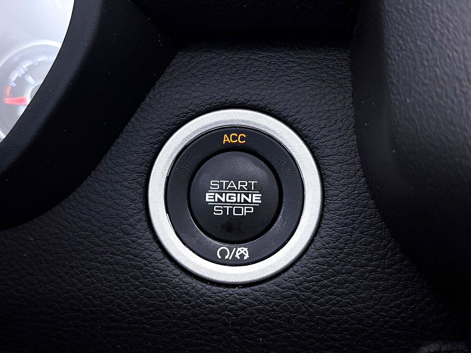 Used 2023 RAM 1500 Laramie AWD/4WD image 22