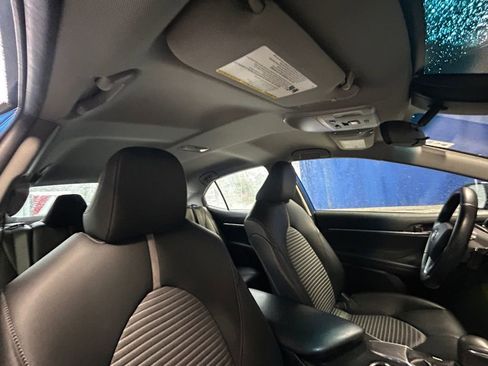 Used 2019 Toyota Camry SE image 27